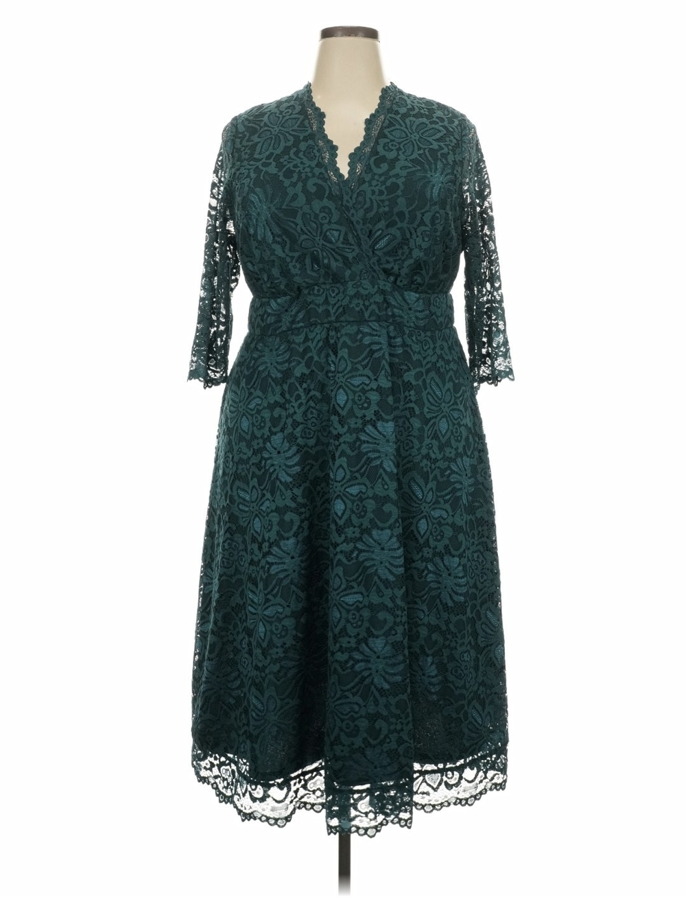 Kiyonna Gree Lace Midi Dress